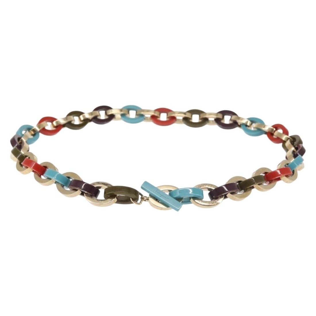 Salvatore Ferragamo Gold Chain Belt Plastic Made in Italy Auth 143233: Salvatore Ferragamo Gold Chain Belt Plastic Made in Italy Auth 143233 Elevate your accessory collection with this stunning Salvatore Ferragamo chain belt, crafted in Italy. This belt features a striki