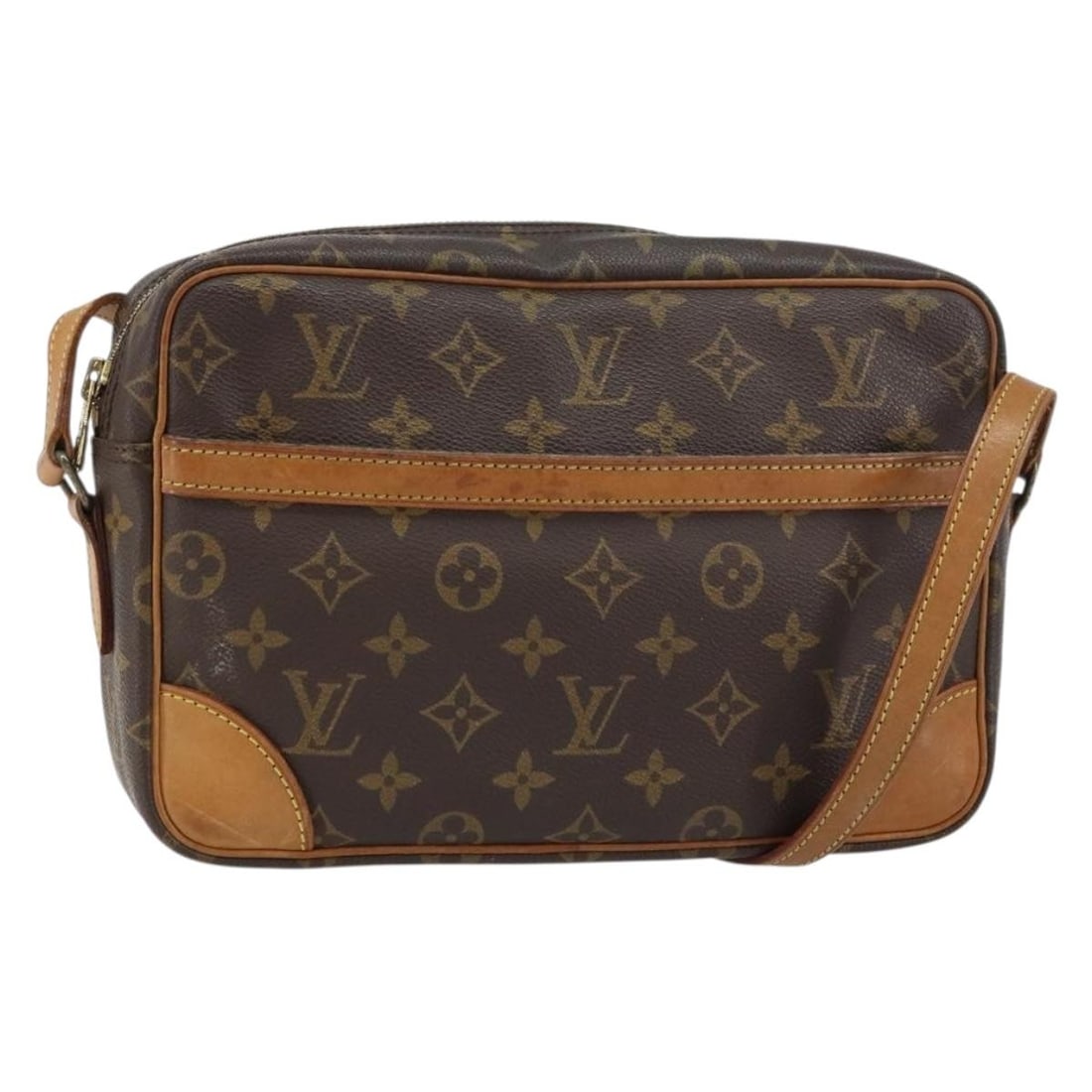 Louis Vuitton Trocadero 27 Monogram Canvas Shoulder Bag M51274 France: Louis Vuitton Trocadero 27 Monogram Canvas Shoulder Bag M51274 France This is a Louis Vuitton Monogram Trocadero 27 shoulder bag crafted from monogram canvas. The bag features an adjustable shoulder s