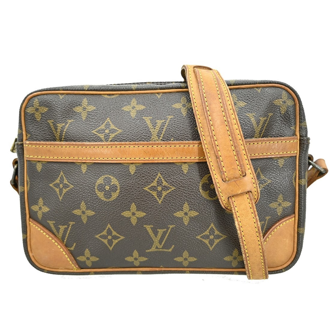 Louis Vuitton Monogram Trocadero 24 Leather Shoulder Bag M51276: Louis Vuitton Monogram Trocadero 24 Leather Shoulder Bag M51276 This is a vintage Louis Vuitton Trocadero 24 shoulder bag featuring the iconic monogram pattern and a medium size. The bag is crafted fr