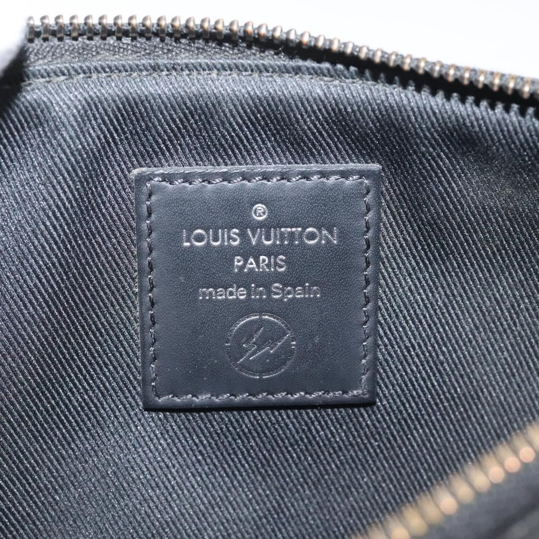 LOUIS VUITTON Monogram Eclipse iPhone Case M64433 Auth Spain - 17