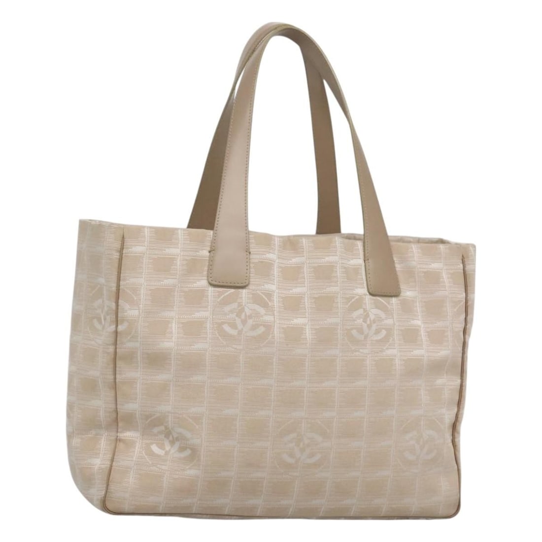 CHANEL New Travel Tote Bag Beige Gold Nylon Authentic Made in Italy: CHANEL New Travel Tote Bag Beige Gold Nylon Authentic Made in Italy This CHANEL New Travel Line Tote Bag is a stylish and functional accessory made from durable nylon, featuring a chic beige and gold