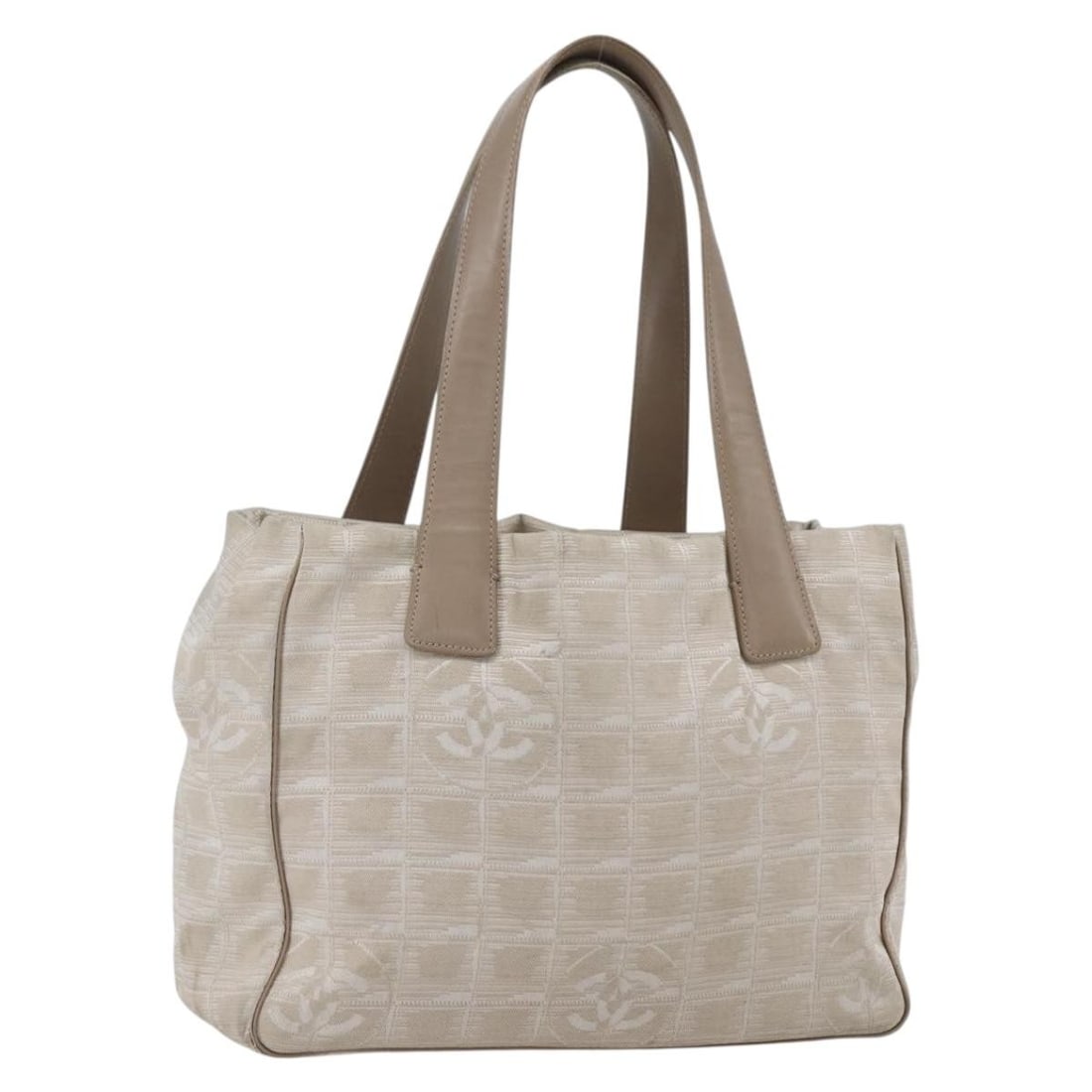 Chanel Pink and Gold Nylon New Travel Line Tote Bag: Chanel Pink and Gold Nylon New Travel Line Tote Bag This CHANEL Travel Line tote bag is crafted from pink and gold nylon and features a roomy interior, making it suitable for everyday use or travel. T