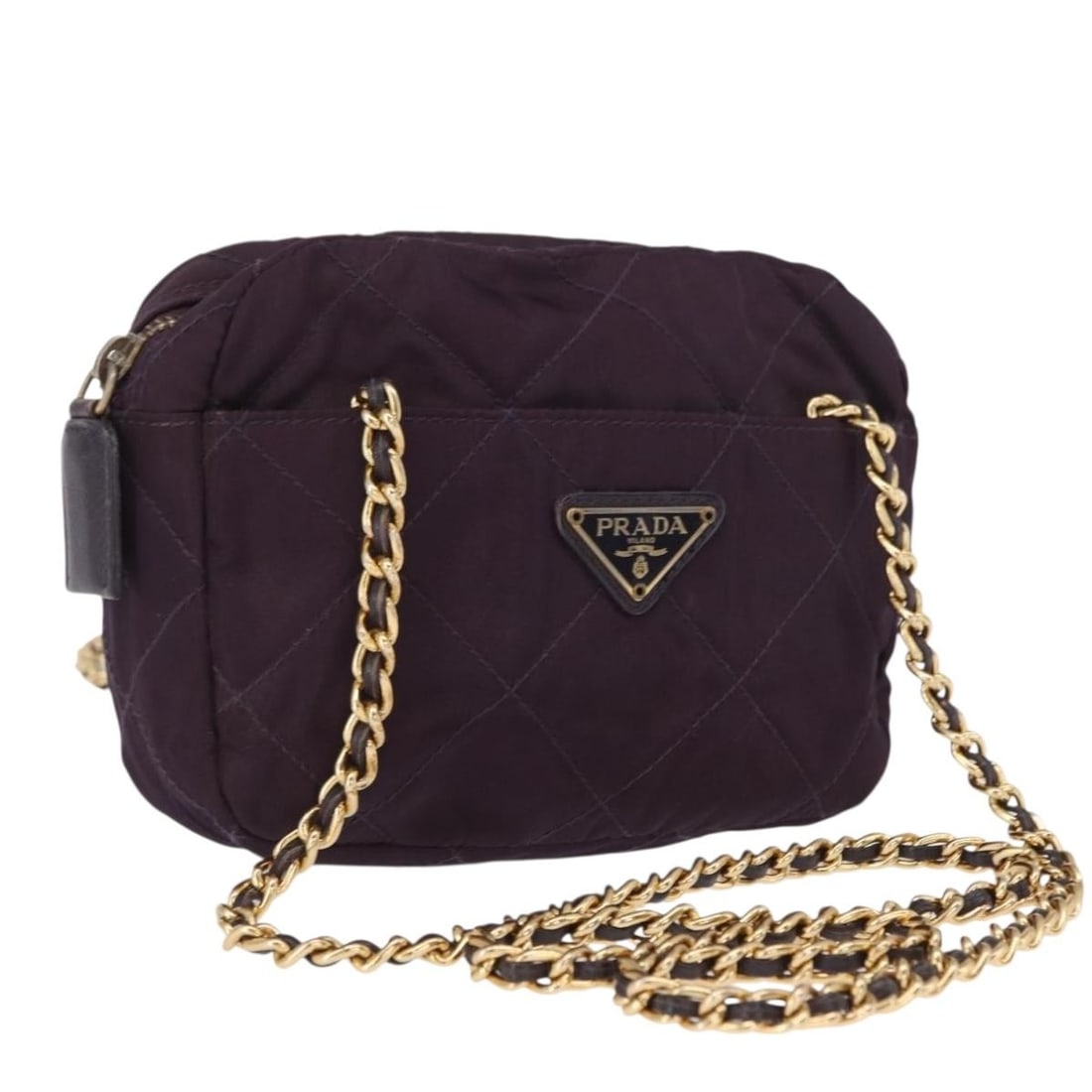 Prada Purple Nylon Gold Chain Strap Shoulder Bag Made in Italy: Prada Purple Nylon Gold Chain Strap Shoulder Bag Made in Italy This is a PRADA chain shoulder bag crafted from purple nylon with gold-tone accents. Made in Italy, the bag features a compact design wit