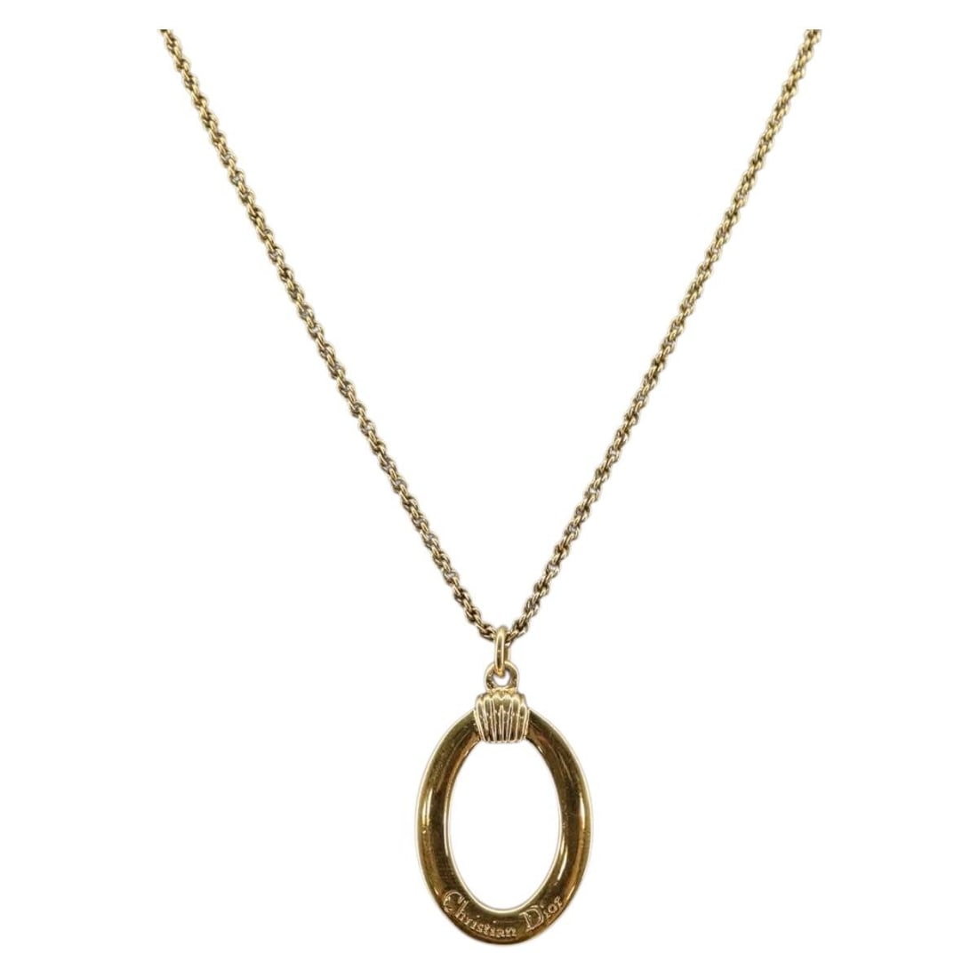 Christian Dior Gold Tone Circle Necklace Auth 146059: Christian Dior Gold Tone Circle Necklace Auth 146059 Elevate your accessory collection with this Christian Dior Circle Necklace. Crafted from durable metal with a striking gold tone finish, this elega
