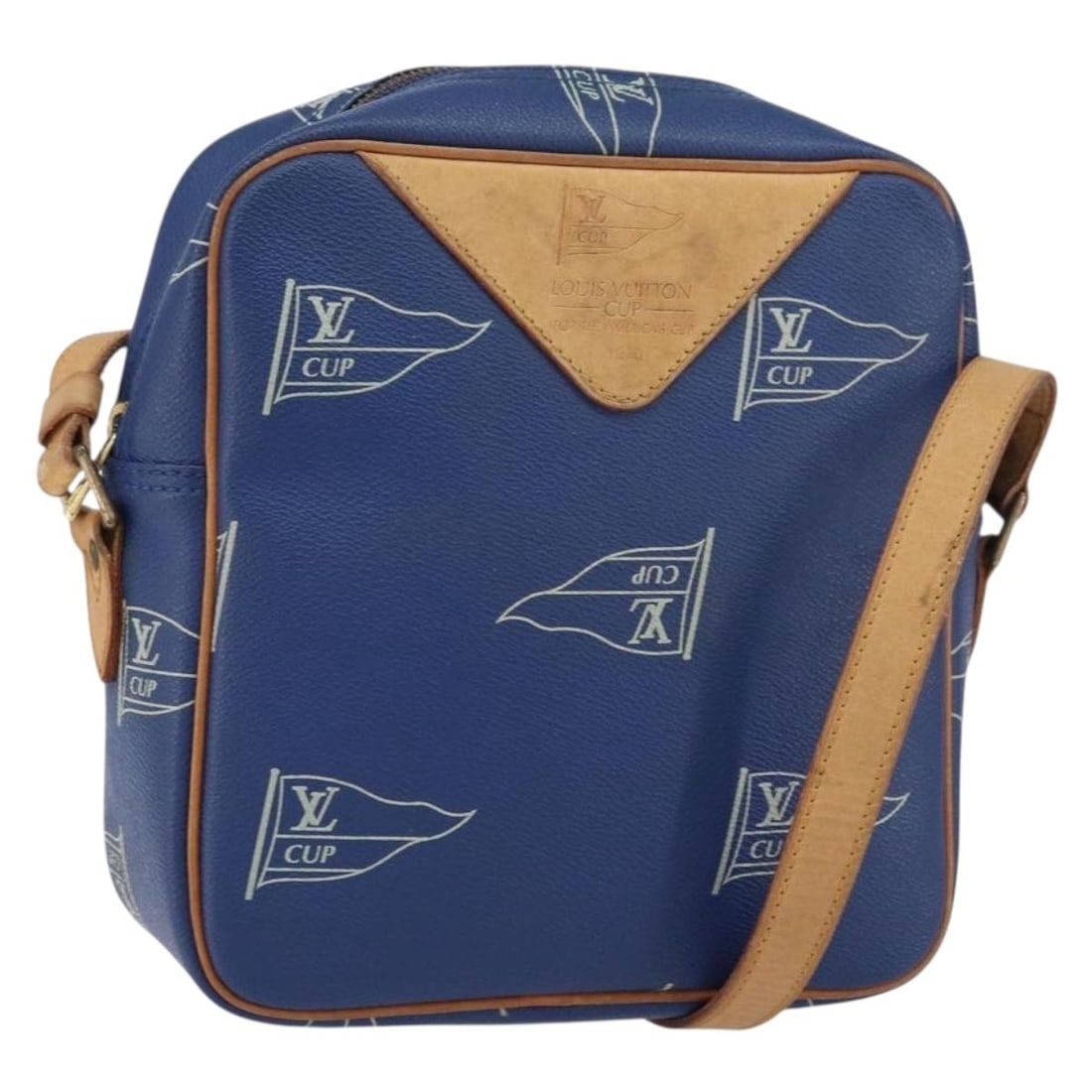 Louis Vuitton Cup San Diego Blue Shoulder Bag M80010: Louis Vuitton Cup San Diego Blue Shoulder Bag M80010 This Louis Vuitton LV Cup Sac San Diego shoulder bag features a blue PVC leather and Louis Vuitton Cup canvas exterior. The bag is made in France a