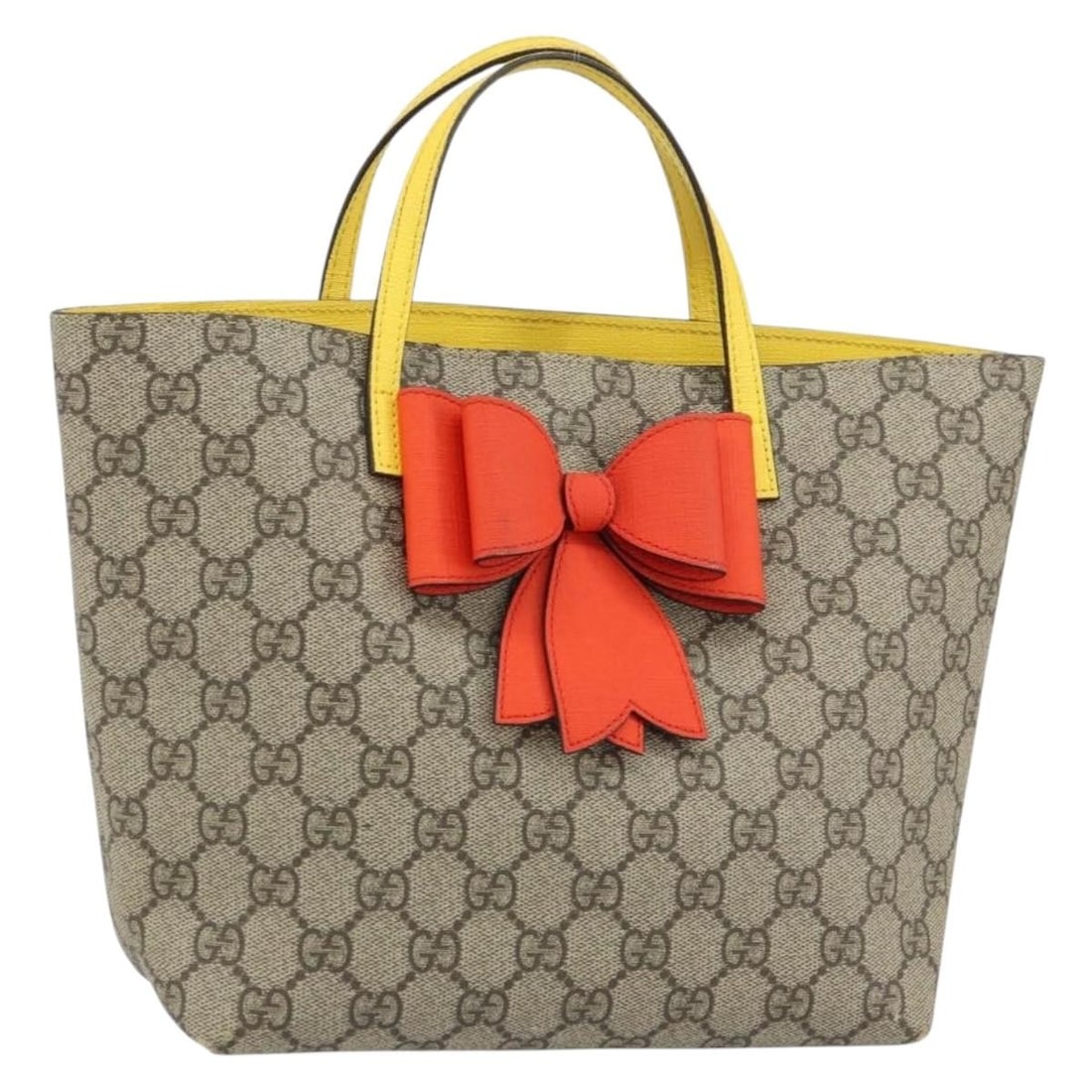 GUCCI GG Supreme Hand Bag PVC Beige Gold 457232 Authentic: GUCCI GG Supreme Hand Bag PVC Beige Gold 457232 Authentic This GUCCI GG Supreme Hand Bag is a stunning blend of sophistication and practicality. Crafted in Italy, this stylish handbag features a luxur