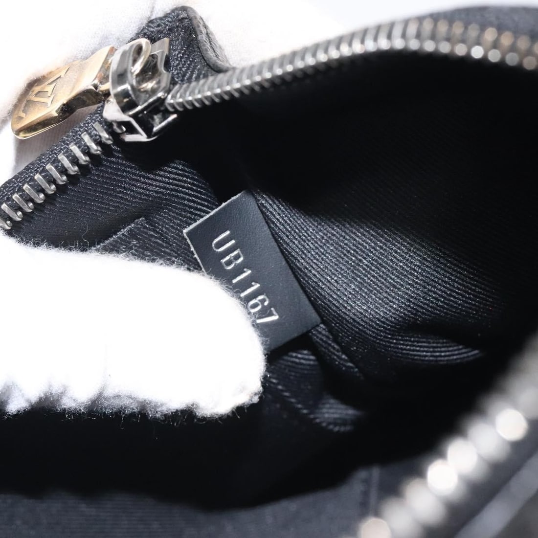 Louis Vuitton Monogram Eclipse iPhone Case M64449 Authenticated - 12