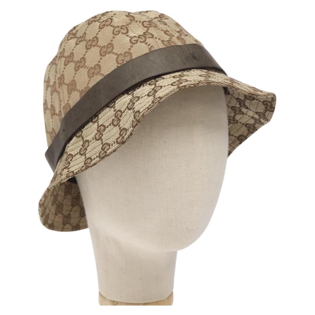 GUCCI Beige GG Canvas Bucket Hat Made in Italy Authentic: GUCCI Beige GG Canvas Bucket Hat Made in Italy Authentic This authentic GUCCI GG Canvas Bucket Hat in a stylish beige color is crafted from high-quality GG canvas material, ensuring both durability an