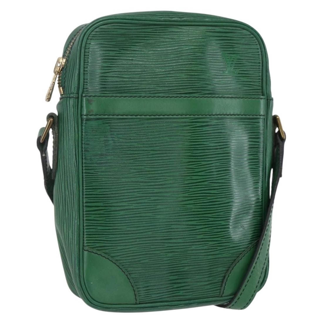 LOUIS VUITTON Epi Leather Danube Shoulder Bag Green M45634 Auth: LOUIS VUITTON Epi Leather Danube Shoulder Bag Green M45634 Auth This authentic Louis Vuitton Epi Danube Shoulder Bag is a stylish blend of functionality and luxury, crafted in vibrant green Epi leathe