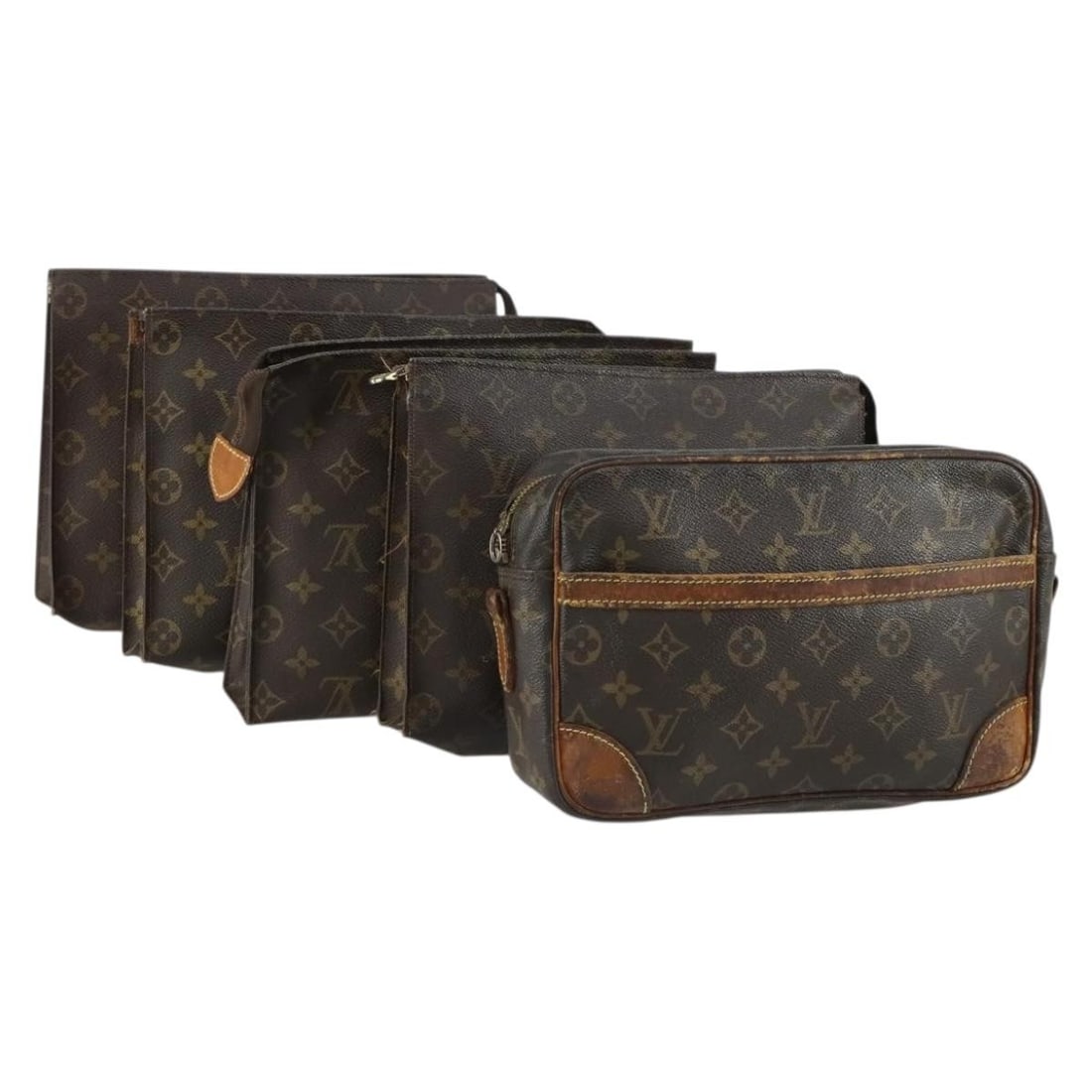 Set of 5 Louis Vuitton Monogram Canvas Clutch Bags Bundle: Set of 5 Louis Vuitton Monogram Canvas Clutch Bags Bundle This is an authentic set of five Louis Vuitton Monogram clutch bags crafted from signature Monogram canvas. Made in France, these clutches are