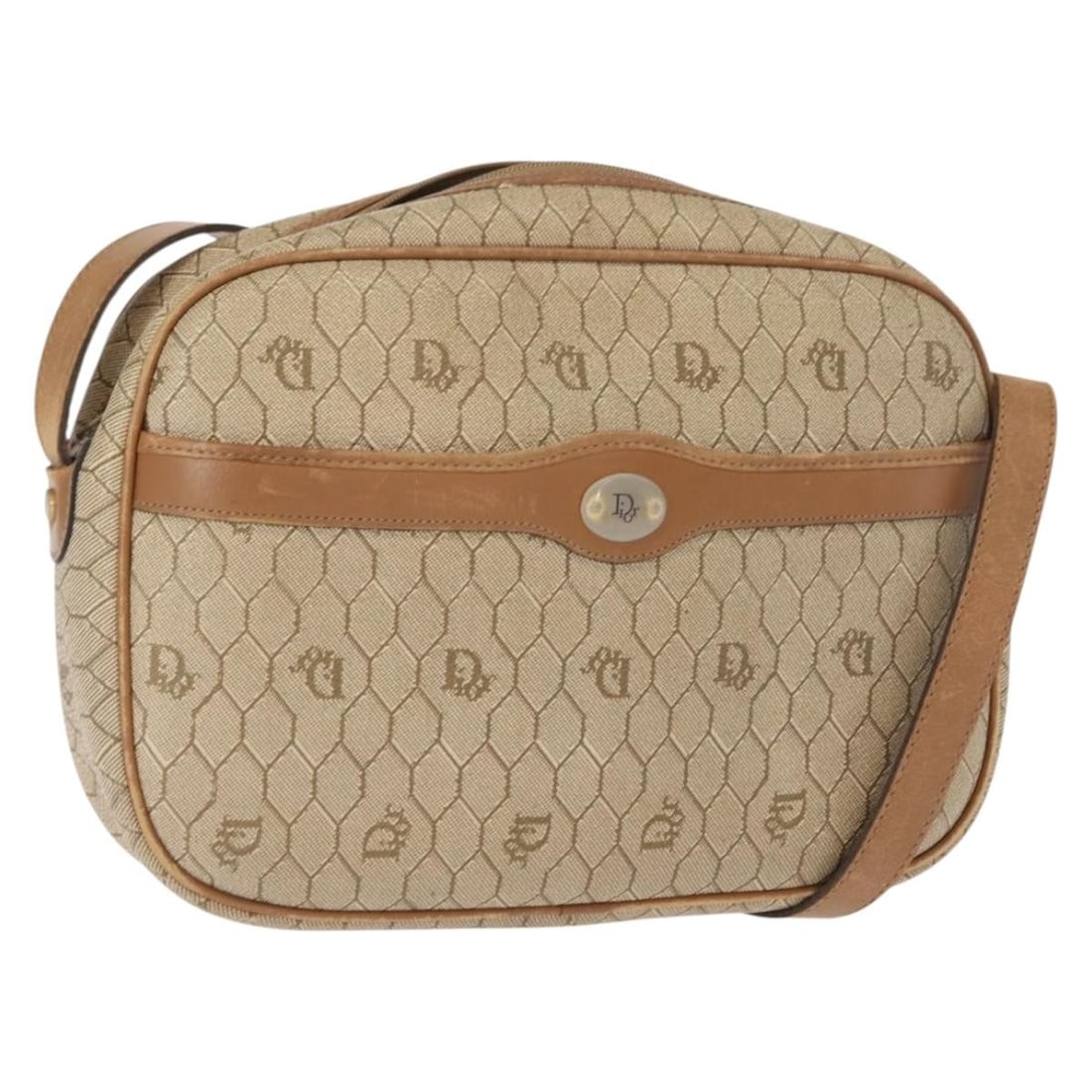 Christian Dior Honeycomb Canvas Beige Gold Shoulder Bag PVC Auth: Christian Dior Honeycomb Canvas Beige Gold Shoulder Bag PVC Auth This elegant Christian Dior Honeycomb Canvas Chain Shoulder Bag exudes sophistication with its PVC leather exterior in a chic beige and