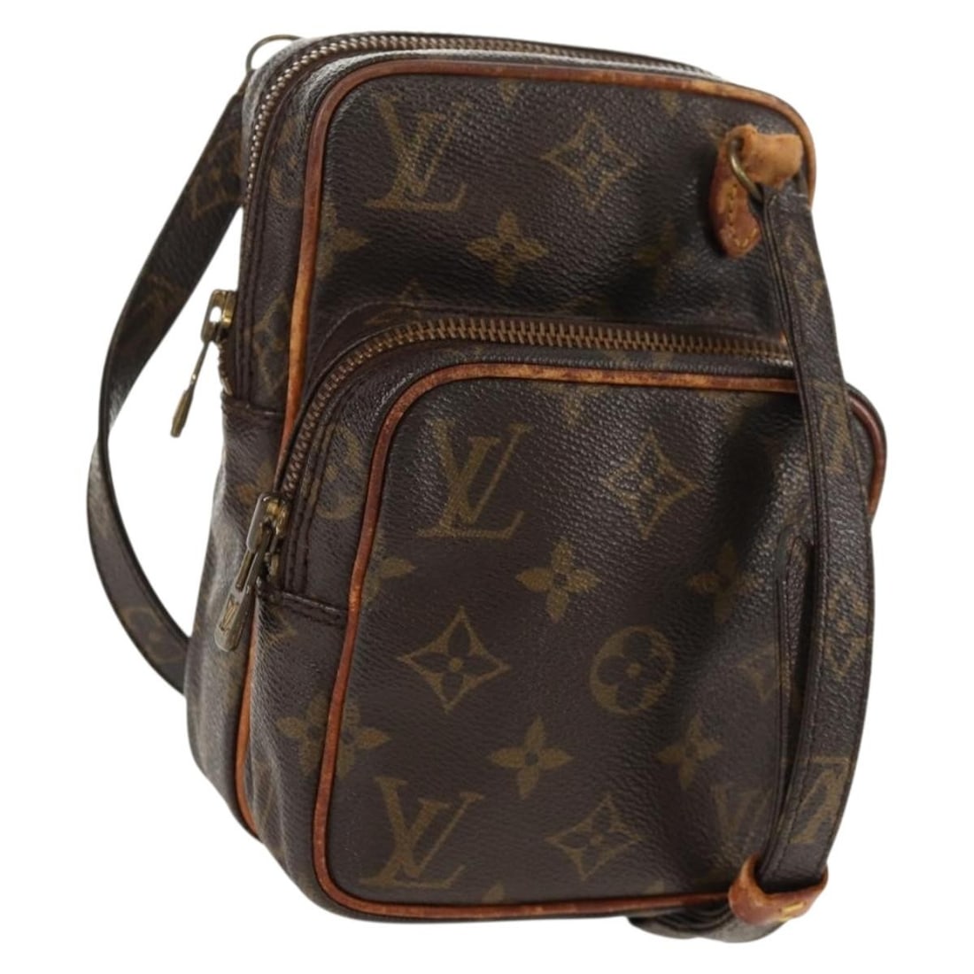 Louis Vuitton Monogram Canvas Mini Amazon Shoulder Bag Model M45238: Louis Vuitton Monogram Canvas Mini Amazon Shoulder Bag Model M45238 This Louis Vuitton Monogram Mini Amazon shoulder bag features the iconic monogram canvas exterior in a compact, structured silhouett