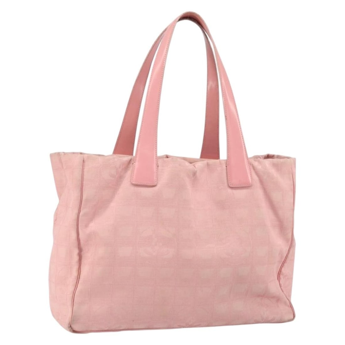 Pink Nylon CHANEL New Travel Line MM Tote Shoulder Bag Silver CC Italy: Pink Nylon CHANEL New Travel Line MM Tote Shoulder Bag Silver CC Italy This is a CHANEL Travel Line MM tote bag crafted in pink and silver nylon. The bag features dual handles and displays the signatu