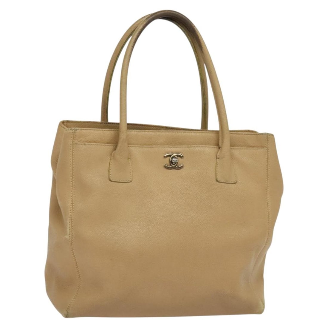 CHANEL Beige Gold Caviar Skin Tote Bag Auth BS24765: CHANEL Beige Gold Caviar Skin Tote Bag Auth BS24765 This CHANEL Tote Bag is crafted from luxurious Caviar Skin in a sophisticated beige and gold color scheme. The bag features a spacious design, measu