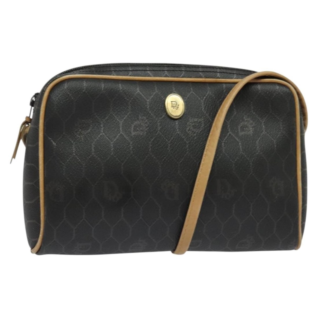 Christian Dior Black PVC Honeycomb Canvas Shoulder Bag Auth BA3916: Christian Dior Black PVC Honeycomb Canvas Shoulder Bag Auth BA3916 Discover the elegance of the Christian Dior Honeycomb Canvas Shoulder Bag, a stylish accessory crafted from durable PVC leather in a