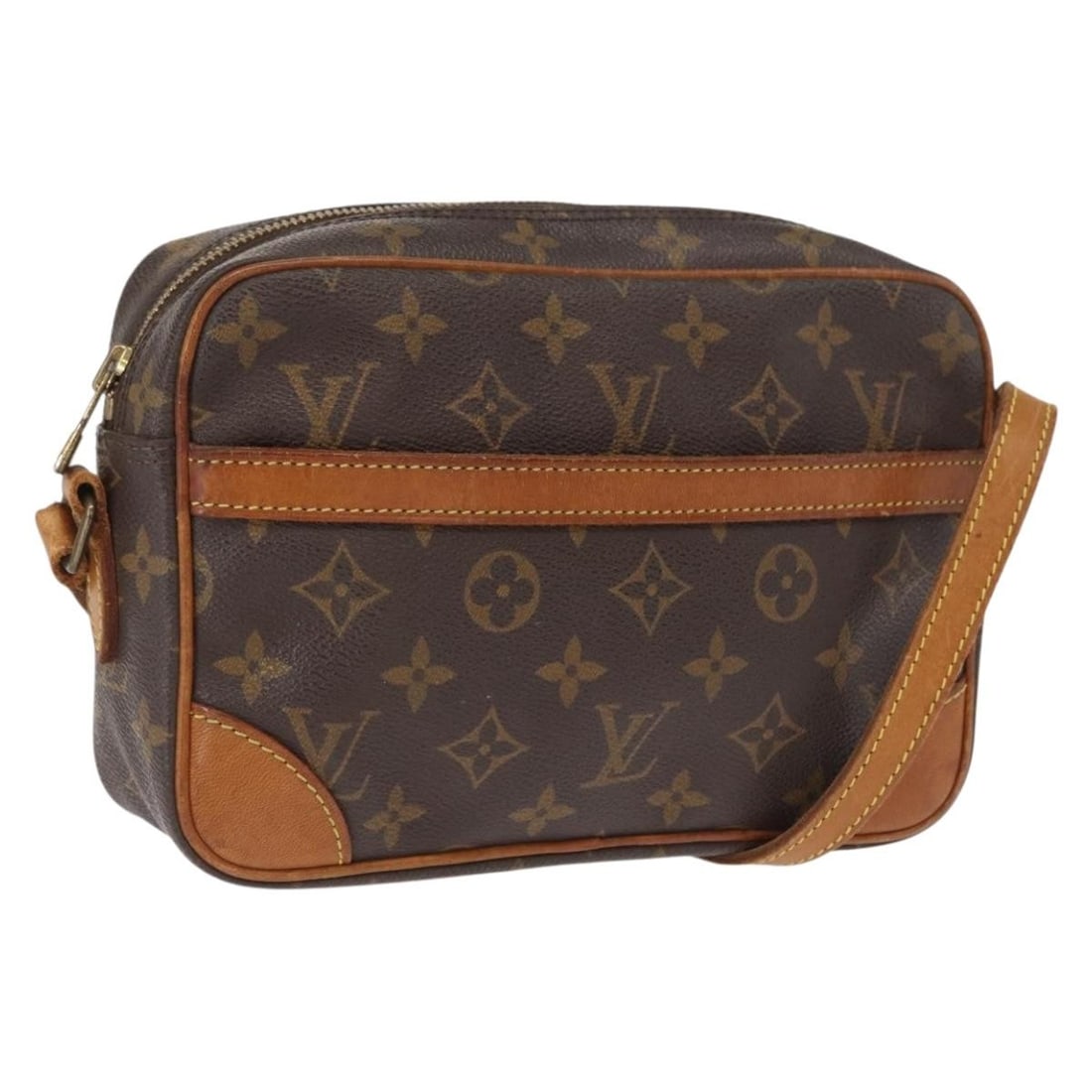 Louis Vuitton Trocadero 23 Monogram Canvas Shoulder Bag M51276 USA: Louis Vuitton Trocadero 23 Monogram Canvas Shoulder Bag M51276 USA This Louis Vuitton Monogram Trocadero 23 shoulder bag features the signature Monogram canvas exterior. The bag includes an adjustable