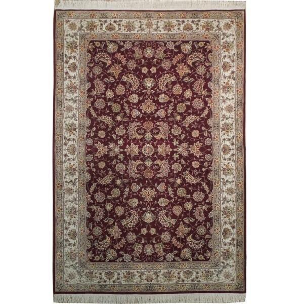 6.2 x 9 Burgundy Wool & Silk Luxury Rug: 6.2 x 9 Burgundy Wool & Silk Luxury Rug Free continental US Shipping Enhance your space with this exquisite 6.2 x 9 foot fine quality rug, expertly crafted from rich wool and silk. The luxurious burgu