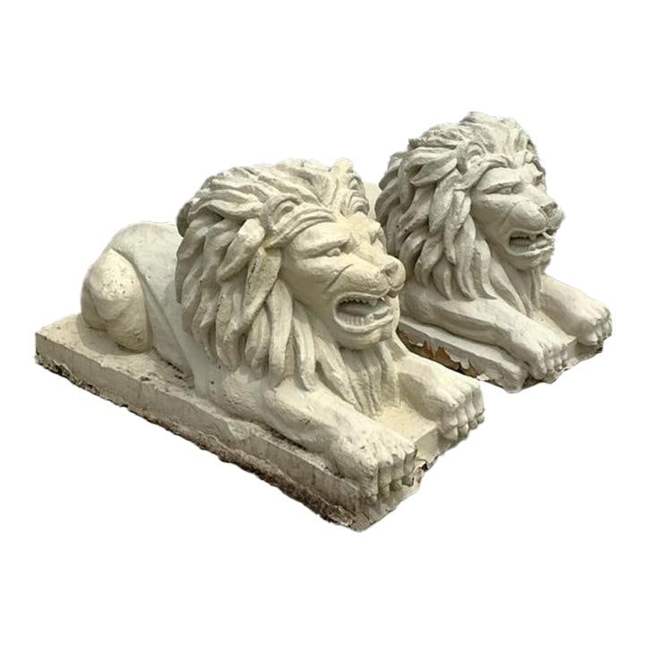 Regency Vintage Cast Concrete Lions Pair for Garden Decor Set of 2 (1 of 9)