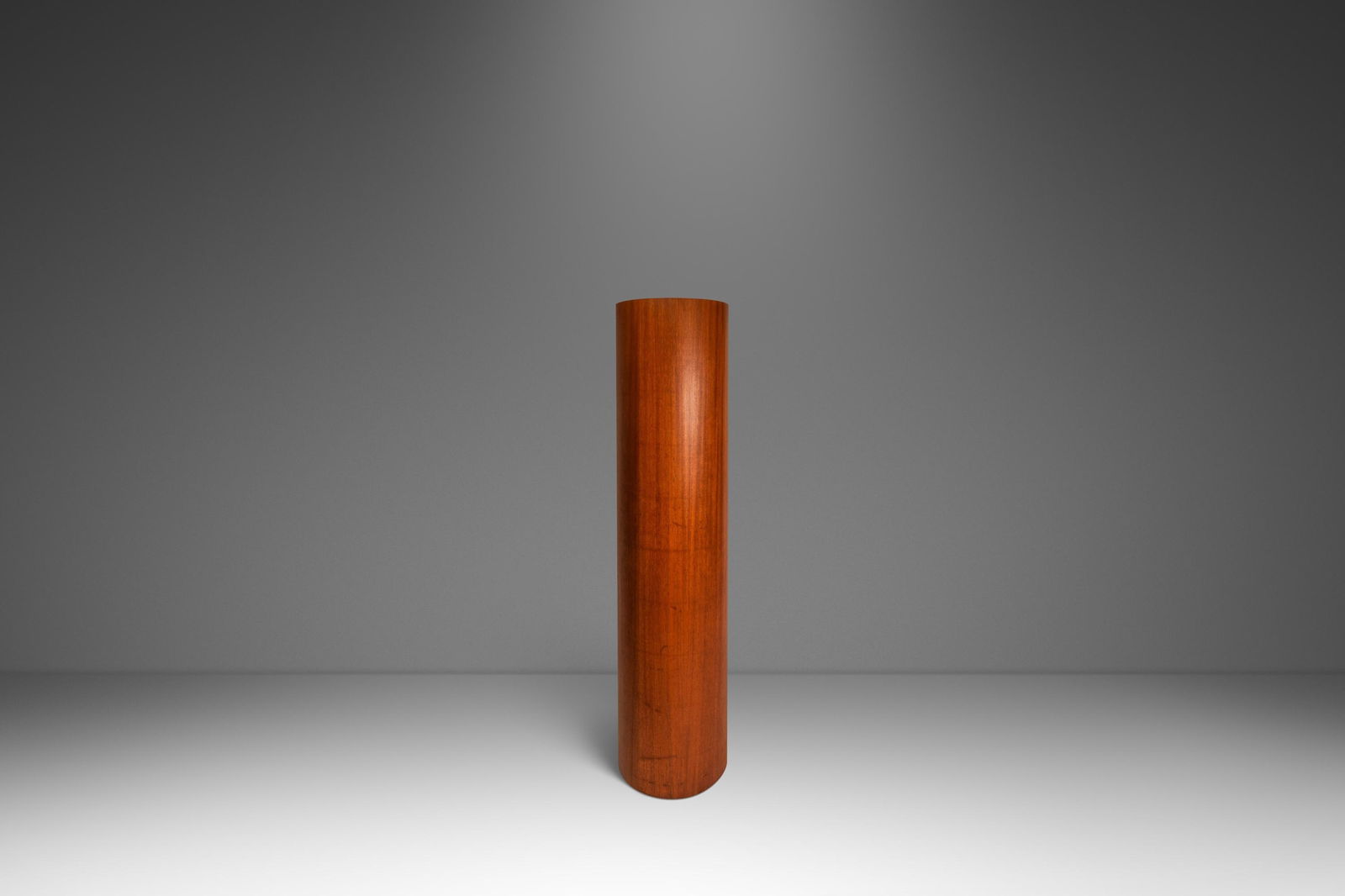 RARE 1940s Mid-Century Up Light Floor Lamp Shelbourne Hotel USA: RARE 1940s Mid-Century Up Light Floor Lamp Shelbourne Hotel USA This rare and substantial Mid-Century Modern up light floor lamp, originally from the Shelbourne Hotel in Miami Beach, is a striking pie