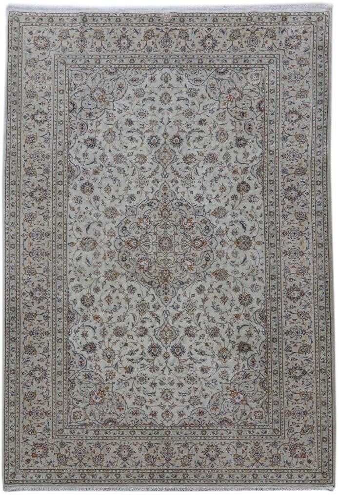 Handcrafted 7'3 x 10'9 Esfahanian Ivory Persian Kashan Rug: Handcrafted 7'3 x 10'9 Esfahanian Ivory Persian Kashan Rug Free continental US Shipping Enhance your living space with this exquisite handcrafted Persian Kashan rug, featuring traditional Esfahanian d