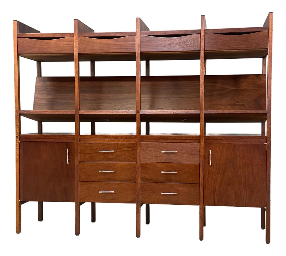 1960s Paul McCobb Walnut Delineator Credenza Mid Century Modern (1 of 9)