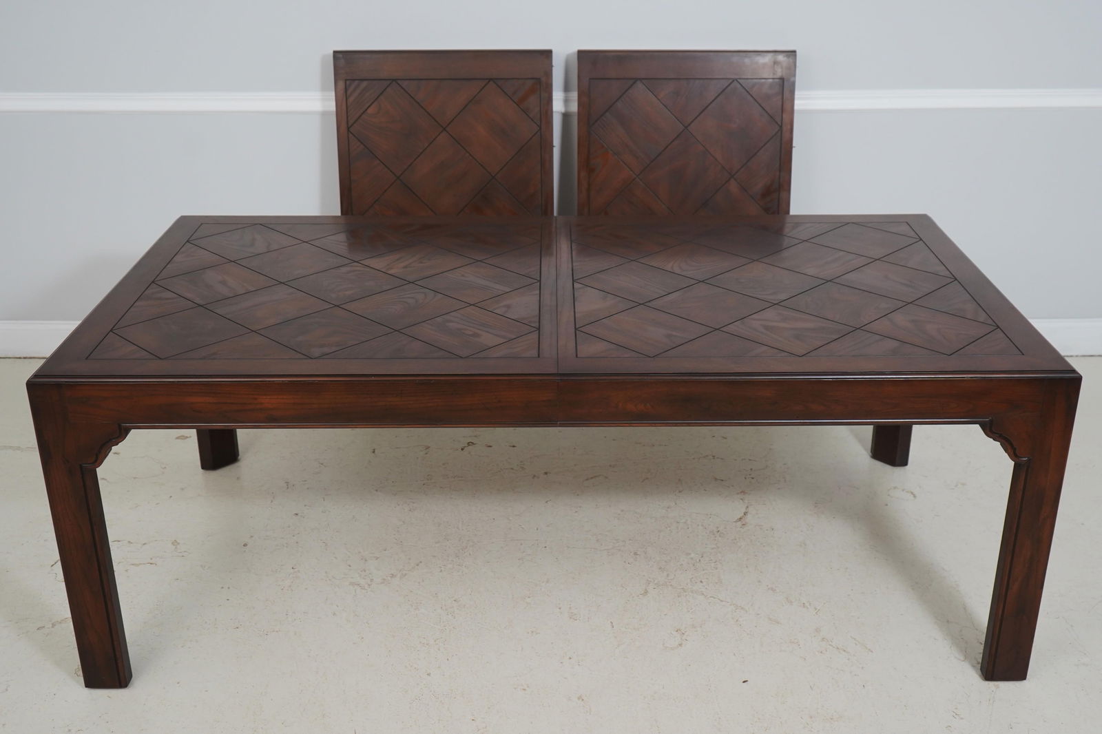 Traditional Solid Oak Dining Table with Two Extension Leaves - 2