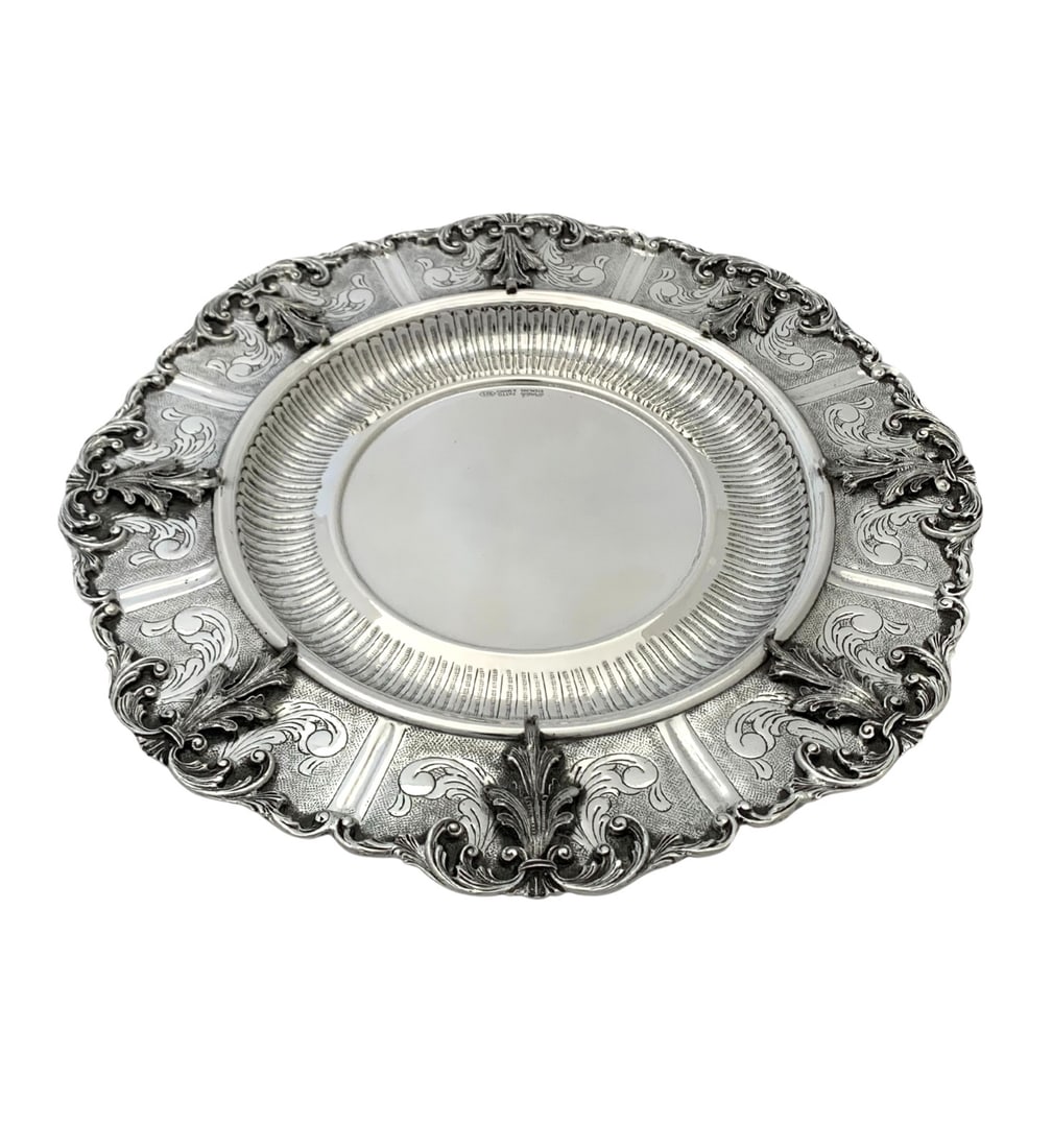 Handmade 925 Sterling Silver Round Tray with Chased Leaf Applique (1 of 3)