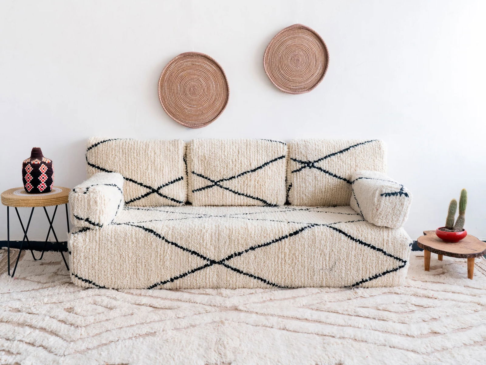 Handmade Moroccan Berber Sofa Cream Diamond Shag Luxury: Handmade Moroccan Berber Sofa Cream Diamond Shag Luxury Experience the luxurious texture and warmth of authentic Moroccan craftsmanship with the Handmade Moroccan Berber Shag Sofa - Cream Diamond Shag