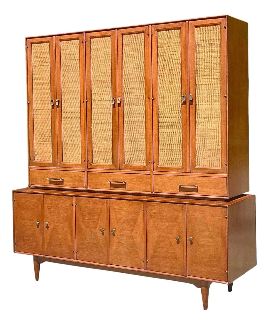 Mid Century China Cabinet With Seagrass Accents by Ramseur: Mid Century China Cabinet With Seagrass Accents by Ramseur This vintage Mid-Century Modern Ramseur china cabinet features a sleek profile accented with seagrass, blending natural texture with modern e