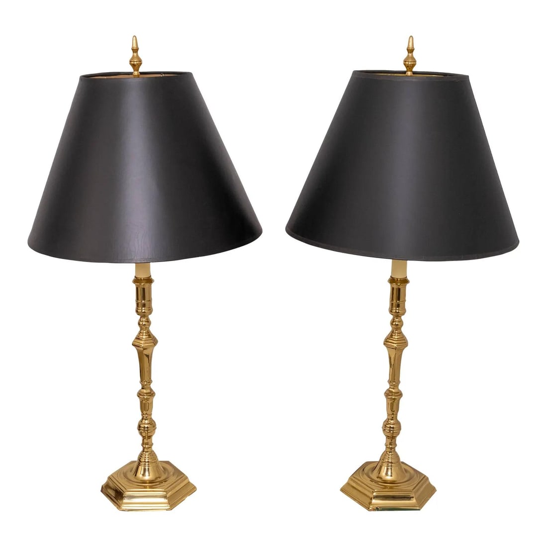 1980s Colonial Williamsburg Brass Candlestick Lamps by Virginia Metalcrafters: 1980s Colonial Williamsburg Brass Candlestick Lamps by Virginia Metalcrafters This exquisite pair of 1980s Virginia Metalcrafters Colonial Williamsburg brass candlestick lamps showcases high-quality c