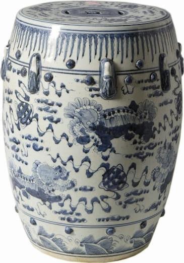 Handmade Chinese Style Lion Motif Blue White Garden Stool: Handmade Chinese Style Lion Motif Blue White Garden Stool This elegant garden stool features a striking lion motif, perfect for adding a touch of sophistication to your outdoor or indoor space. Handma