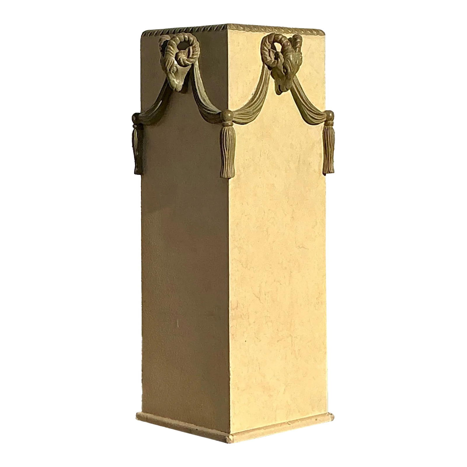 Vintage Regency Rams Head Pedestal Plaster Fiberglass 36 Inch: Vintage Regency Rams Head Pedestal Plaster Fiberglass 36 Inch Enhance your living space with this Vintage Regency Plaster Over Fiberglass Rams Head Pedestal, a striking accent piece that combines clas
