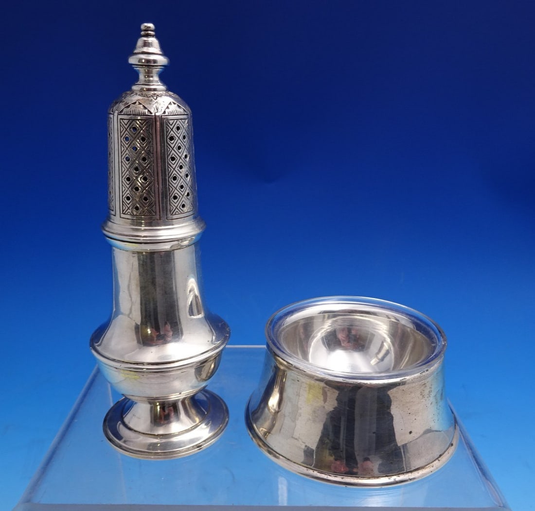 Stieff Queen Anne Williamsburg Sterling Silver Salt Dip and Pepper Shaker Set (1 of 5)