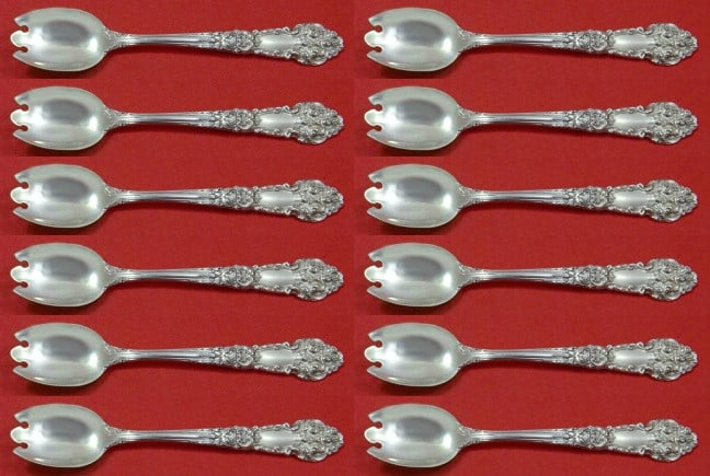 Reed & Barton French Renaissance Sterling Silver Dessert Fork Set 12 pcs: Reed & Barton French Renaissance Sterling Silver Dessert Fork Set 12 pcs This exquisite 12-piece set of ice cream dessert forks showcases the French Renaissance pattern by Reed & Barton. Each fork is