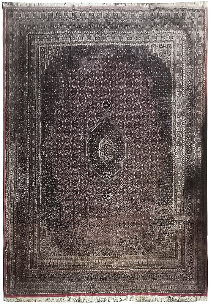 Exquisite 11.3 x 14.9 Bijar Area Rug Handmade in India: Exquisite 11.3 x 14.9 Bijar Area Rug Handmade in India Free continental US Shipping Elevate your living space with this exquisite pre-owned Bijar rug, measuring 11.3 x 14.9 feet. This vintage masterpi