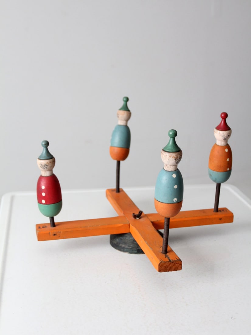 Vintage Wooden Ring Toss Carnival Game with Clown Pegs (1 of 14)