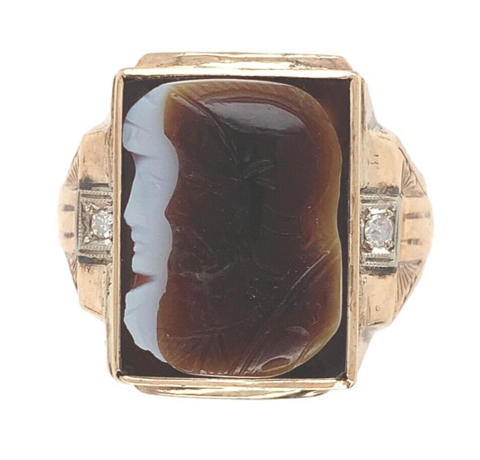 10k Yellow Gold Double Warrior Cameo Men's Ring with Diamond Accents: 10k Yellow Gold Double Warrior Cameo Men's Ring with Diamond Accents This exquisite 10k yellow gold men's ring features a stunning double warrior cameo crafted from banded agate, showcasing profiles i