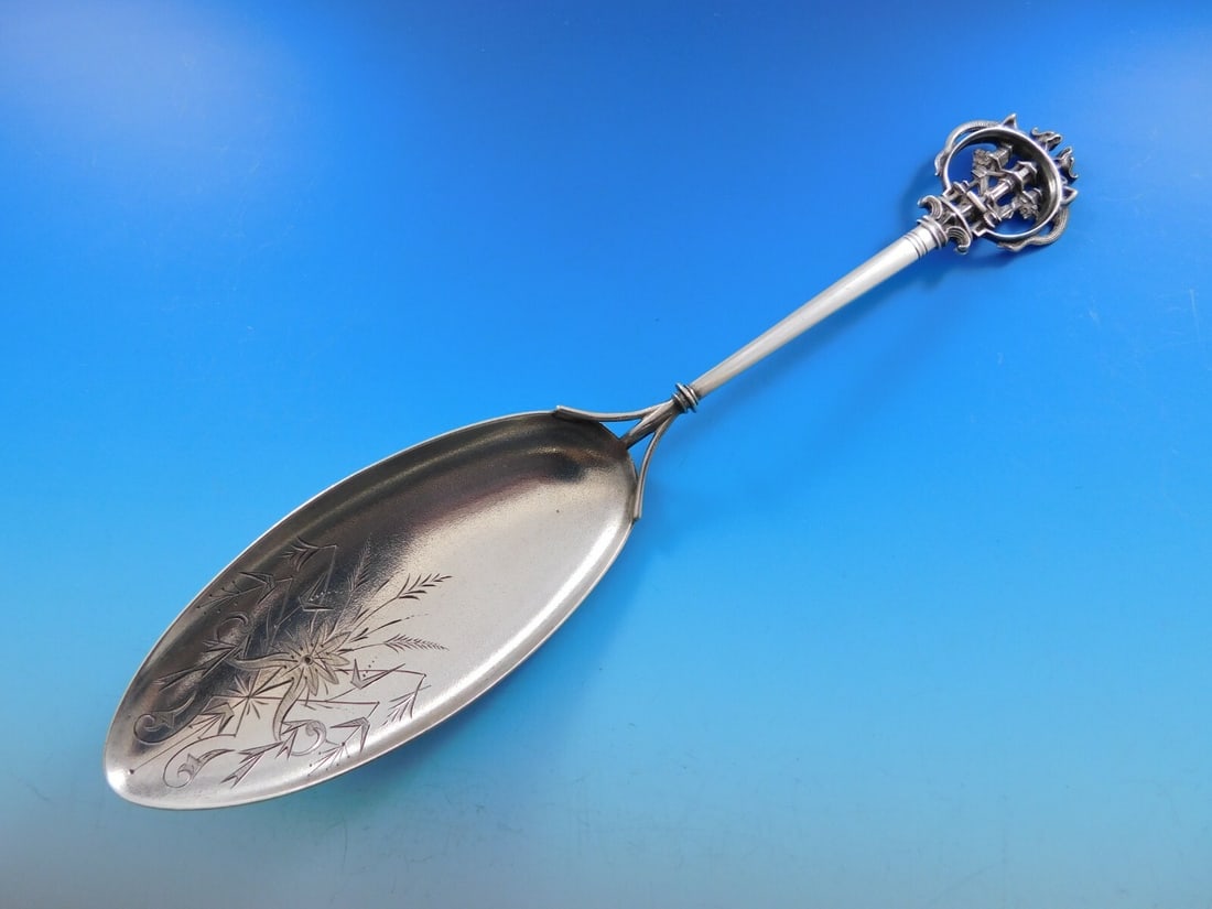 Wendt Pagoda Sterling Silver Ice Cream Server 10 Brite Cut Vintage: Wendt Pagoda Sterling Silver Ice Cream Server 10 Brite Cut Vintage Enhance your dessert serving with this exquisite Pagoda ice cream server by Wendt. Crafted from high-quality sterling silver, this 10