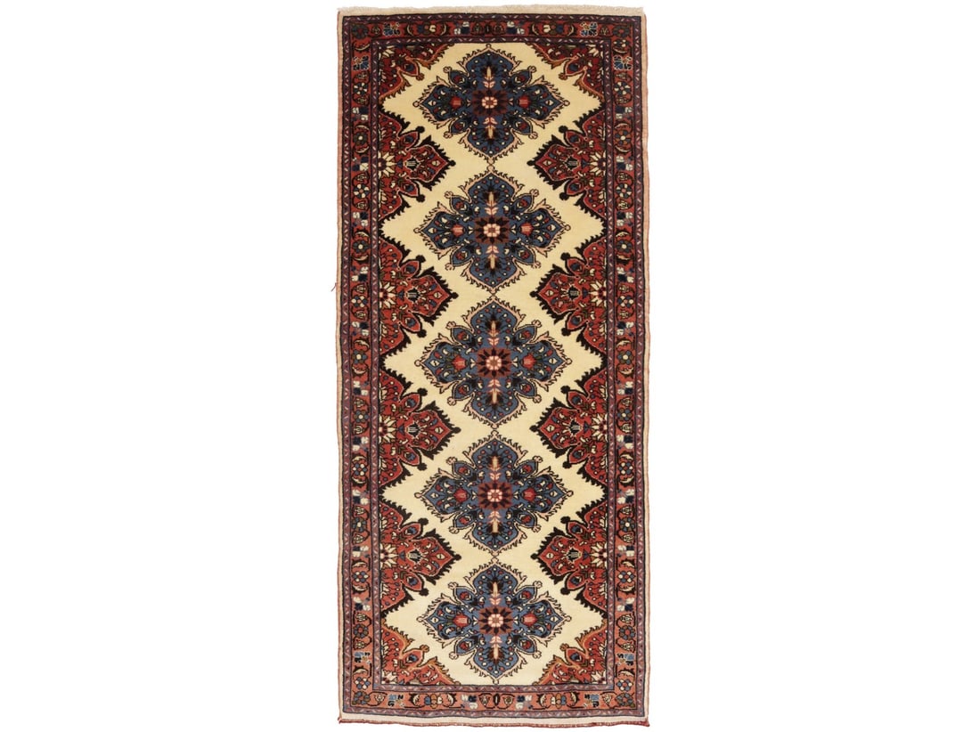 Unique Vintage Oriental Hand-Knotted Runner Rug 2'10 x 6'8 Floral Design: Unique Vintage Oriental Hand-Knotted Runner Rug 2'10 x 6'8 Floral Design Discover this one-of-a-kind vintage Oriental runner rug, perfect for adding a touch of elegance to your hallway, kitchen, or be