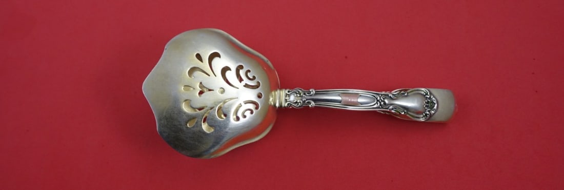 Gorham Chantilly Sterling Silver Asparagus Tong Rare 6 3/4" Light Gold Wash: Gorham Chantilly Sterling Silver Asparagus Tong Rare 6 3/4" Light Gold Wash Discover the exquisite Chantilly Asparagus Tong by Gorham, a rare serving piece crafted from sterling silver. This elegant t