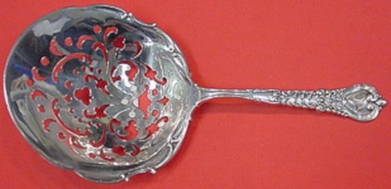 Tiffany & Co Florentine Sterling Silver 9 Inch Saratoga Chip Server: Tiffany & Co Florentine Sterling Silver 9 Inch Saratoga Chip Server Discover the elegance of the Florentine pattern by Tiffany & Co. This exquisite Sterling Silver Saratoga Chip Server measures 9 inch