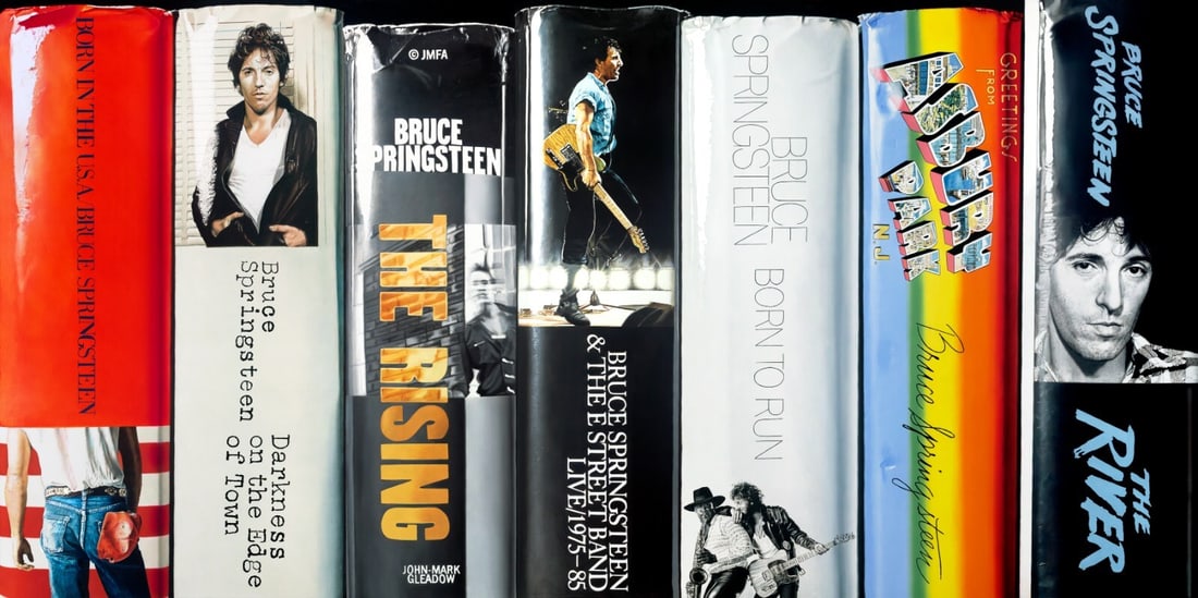 John-Mark Gleadow The Boss Signed Limited Edition Giclee Canvas 12 x 24: John-Mark Gleadow The Boss Signed Limited Edition Giclee Canvas 12 x 24 This exquisite giclee on canvas, titled "The Boss," showcases the renowned artistry of John-Mark Gleadow. Created in 2006, this