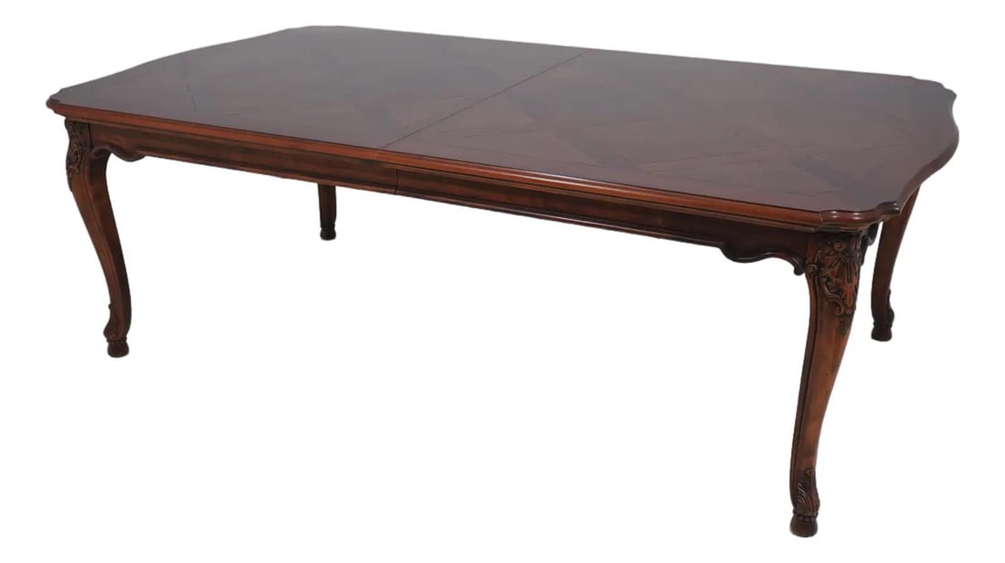 Henredon Country French Distressed Dining Table with 2 Leaves (1 of 10)