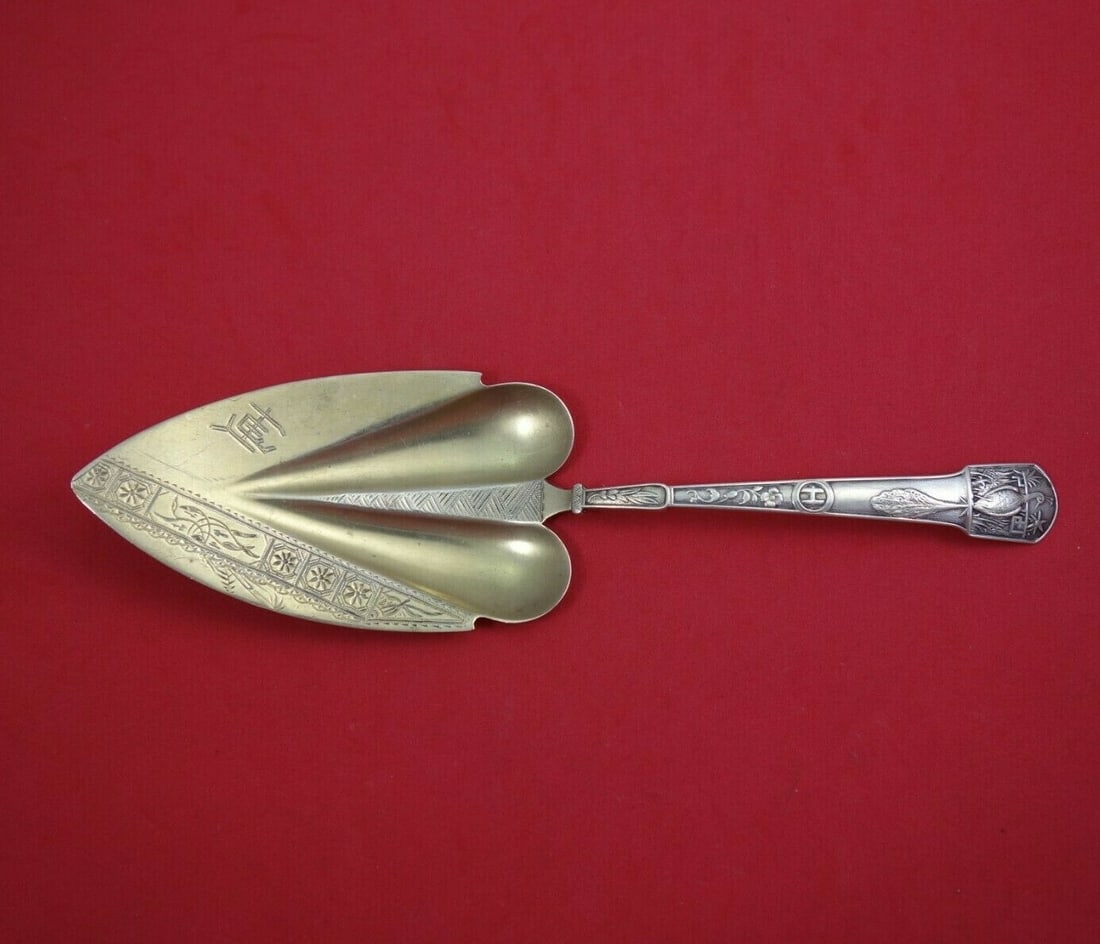 Gorham Japanese Sterling Silver Pie Server with Peacock Motif 8.5 inches: Gorham Japanese Sterling Silver Pie Server with Peacock Motif 8.5 inches This exquisite pie server from the 'Japanese' pattern by Gorham showcases a stunning bright-cut design featuring a peacock moti