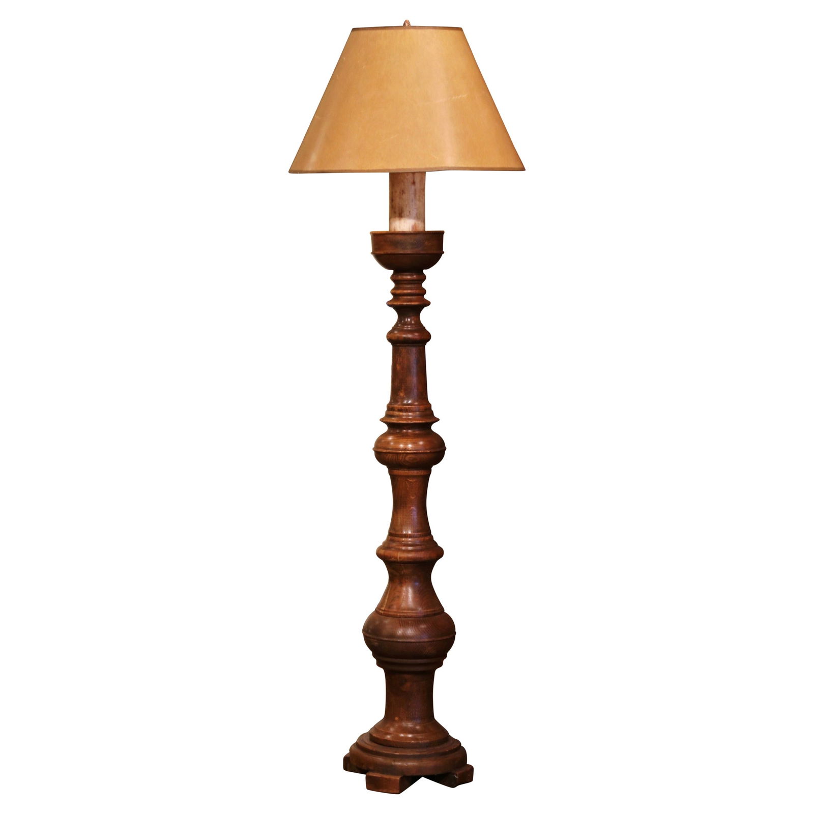French Oak Louis XIII Style Floor Lamp with Original Beige Shade: French Oak Louis XIII Style Floor Lamp with Original Beige Shade This elegant Mid-Century French Louis XIII floor lamp was crafted in France around 1950. Featuring a hand-carved oak body with a rich