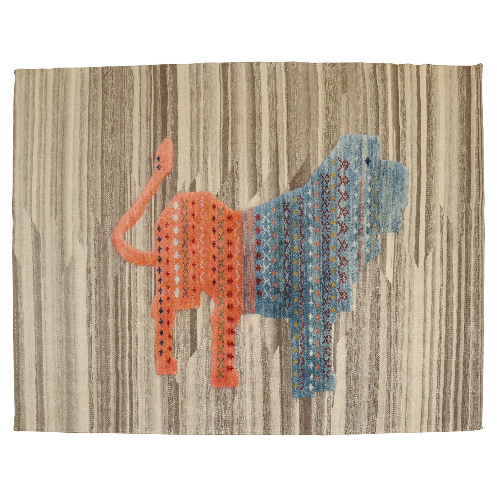 Unique Zabihi Modern Persian Souf Kilim 3D Art Rug 47 x 53 Iran: Unique Zabihi Modern Persian Souf Kilim 3D Art Rug 47 x 53 Iran Explore the exquisite Zabihi Collection Modern Persian Souf Kilim, a unique piece that showcases the rich tradition of Persian rug weavi