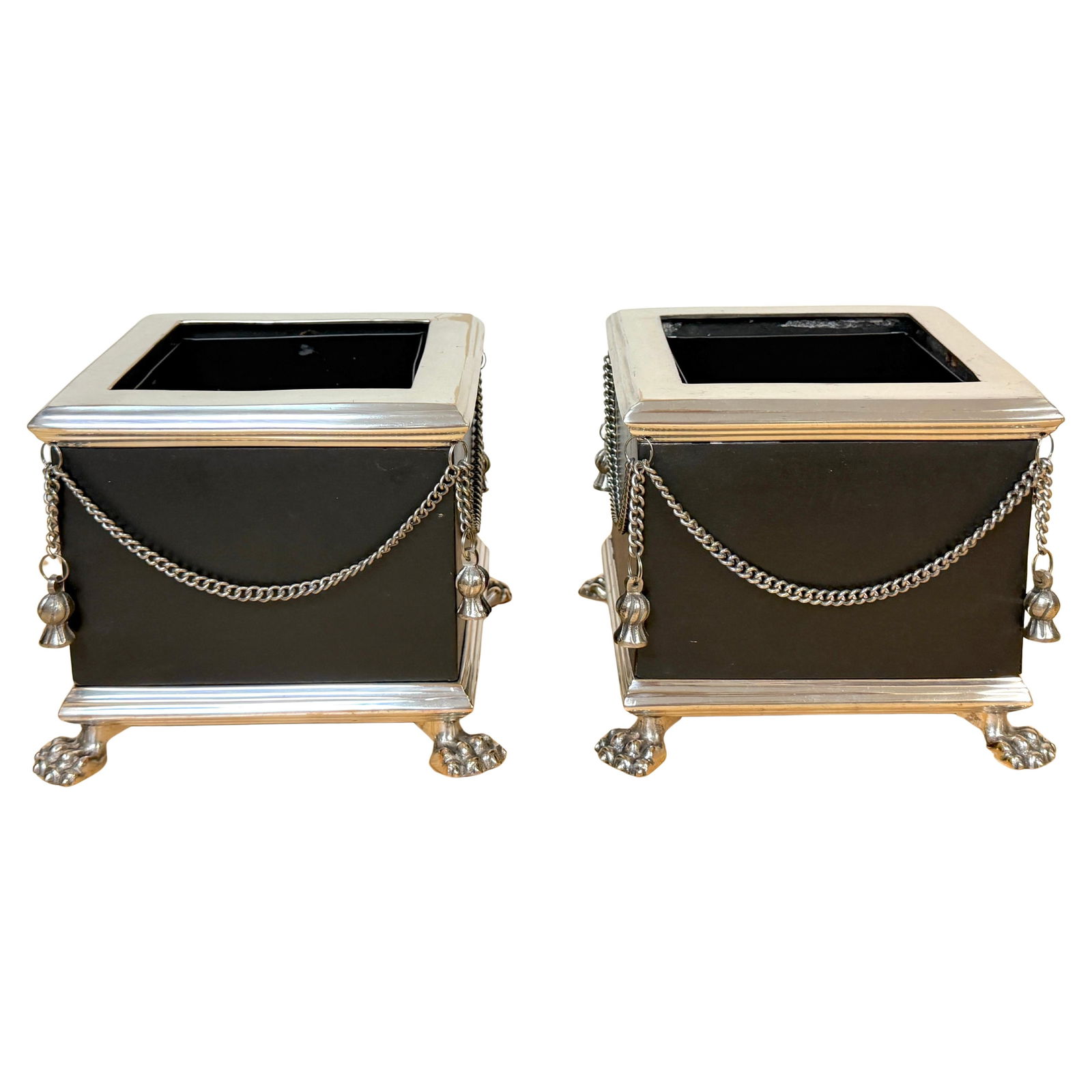 Set of 2 Neoclassical Silverplated Bronze and Leather Cachepots with Paw Feet (1 of 12)