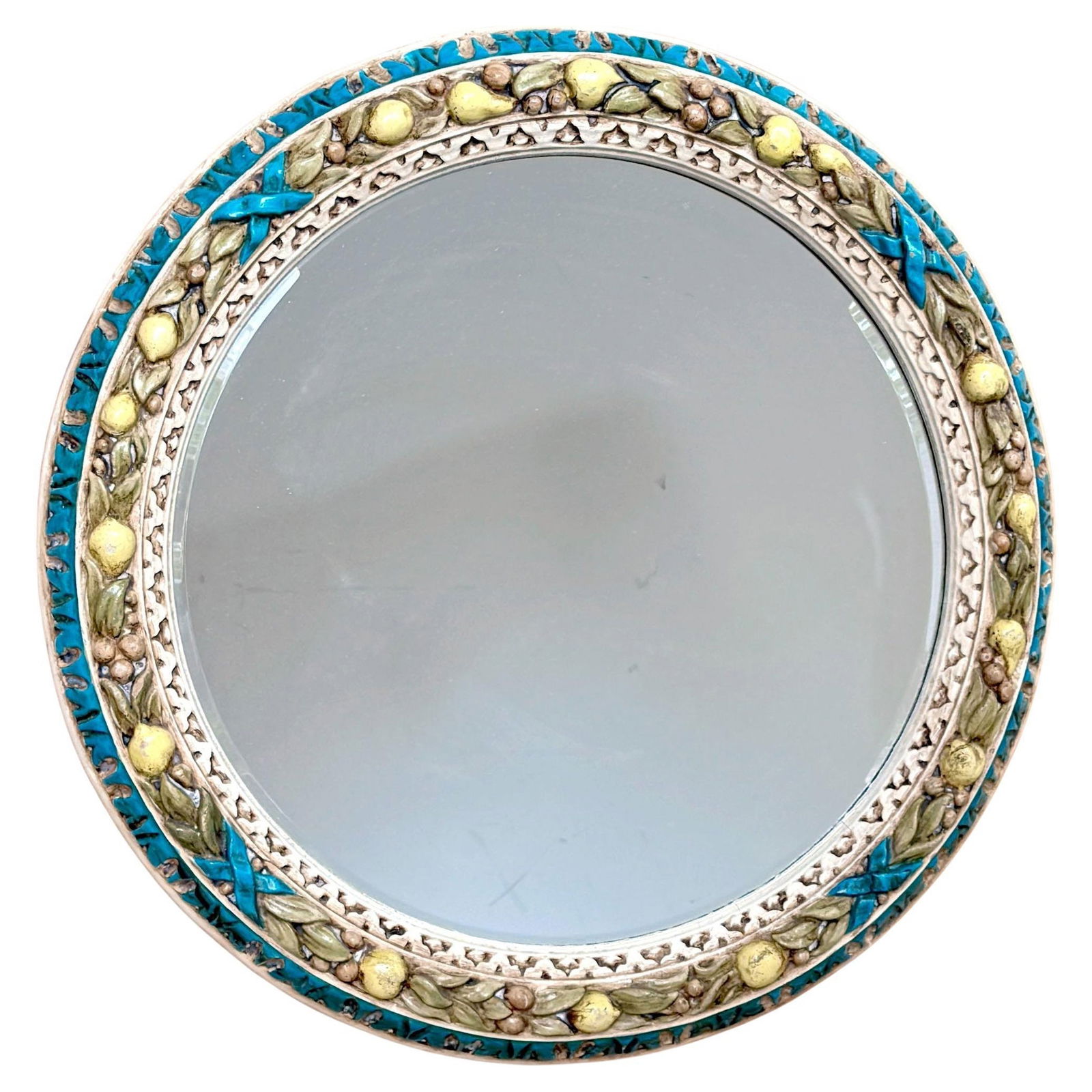 Neoclassical Florentine Round Mirror with Gilt Lemon & Laurel Wood Design: Neoclassical Florentine Round Mirror with Gilt Lemon & Laurel Wood Design This exquisite round mirror showcases a finely carved Florentine design, crafted in Italy during the early 20th century. Featu