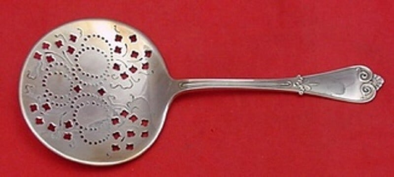 Tiffany & Co Beekman Sterling Silver Tomato Server 7.75" with 3 Leaf Clovers (1 of 1)