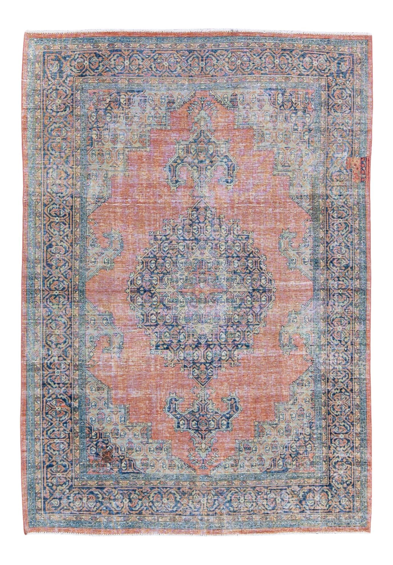 Vintage Malayer Handmade Wool Rug Pink Medallion Shabby Chic 6'10 x 10': Vintage Malayer Handmade Wool Rug Pink Medallion Shabby Chic 6'10 x 10' This stunning vintage Malayer hand-knotted wool rug features a beautiful pink field adorned with blue and beige accents. The rug